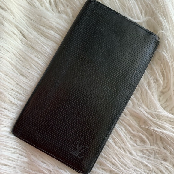 Louis Vuitton Epi wallet - Picture 15 of 16